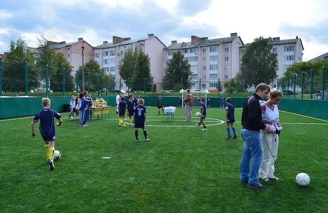У Волиньради просять фінансової допомоги з будівництвом спорткомплексу