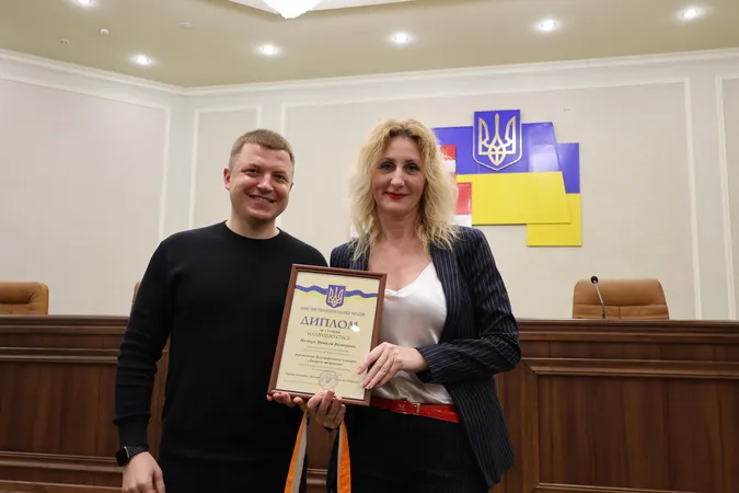Гордість Волині: у Луцьку відзначили юних інтелектуалів та їхніх наставників (фото)
