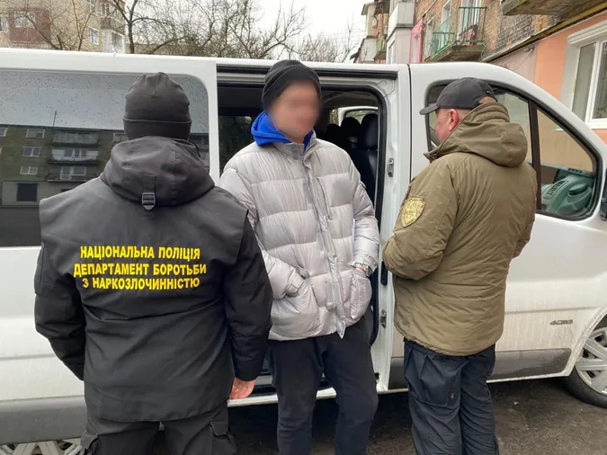 Волинянин організував наркобізнес, на якому заробляв пів мільйона щомісяця (фото, відео)