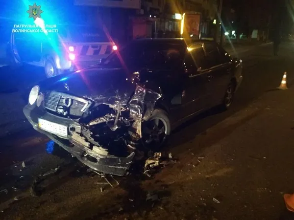 П'яний та зляканий: у Луцьку патрульні наздогнали винуватця аварії (фото)