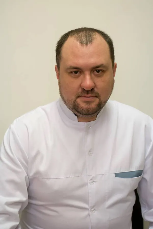 “Найскладніше і найвідповідальніше – спілкування з пацієнтками”,  –  хірург-гінеколог Микола Томашевський