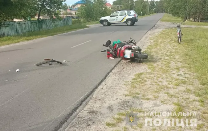 На Волині молодик на «їбені» збив велосипедиста – обидва у лікарні (фото, відео)