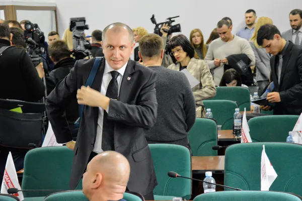 Микола Яручик збирається додому