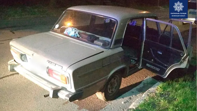 П’яний водій просив луцьких патрульних вирішити питання «по-людськи» (фото, відео)