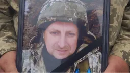 На Волині провели в останню путь полеглого воїна Олександра Ракоєдова (фото)