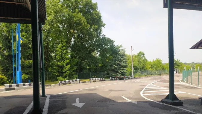 Міжнародний пункт пропуску на Волині відновив роботу