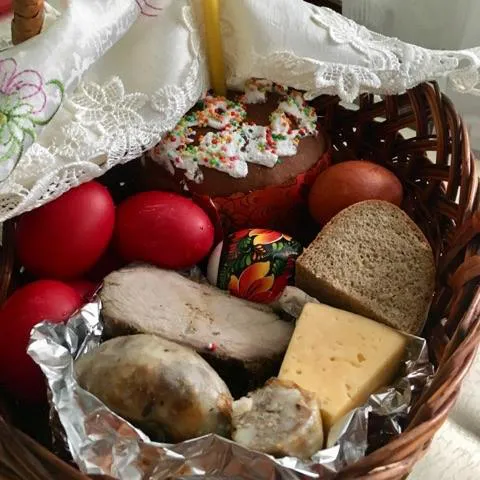 Про великодні кошики та рушники: історії відомих волинян (фото)