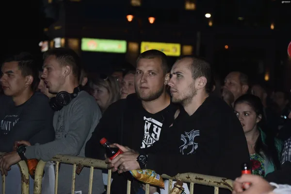 Мер-прогнозист та сотні вболівальників: як лучани підтримували збірну України з футболу (фото)