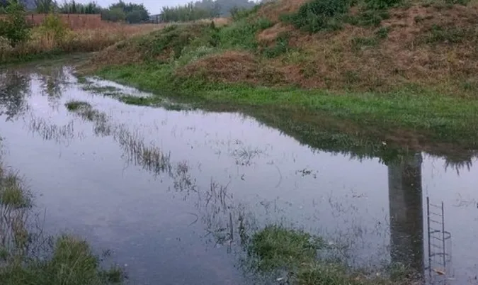 У Рожищі мешканці налякані, бо у них тече вежа (фото)