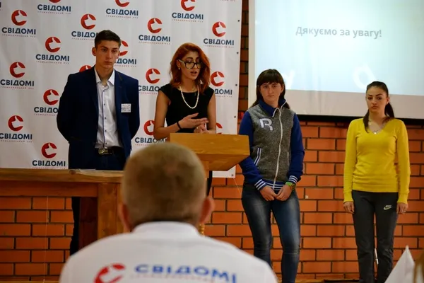 Рух та свідома позиція: як студенти навчалися у «Школі лідера» (фото)