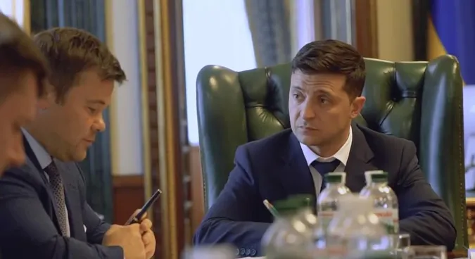 Медовий місяць нової влади закінчився, – соціологи