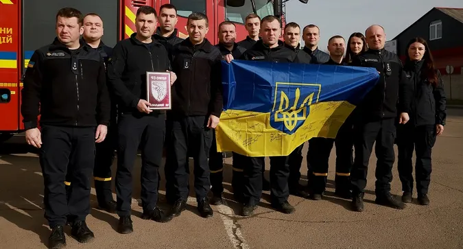 Луцькі рятувальники отримали подяку від бійців бригади «Холодний Яр» (фото)