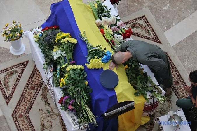 У Києві попрощались із загиблим пілотом «Джусом» (фото)