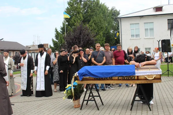 Був вогнеборцем-добровольцем: на Волині попрощались із Олександром Камінським