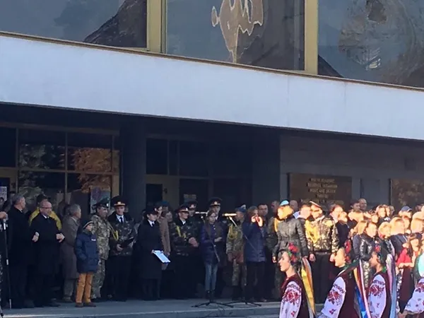 Як у Луцьку відзначають День захисника України (фото)