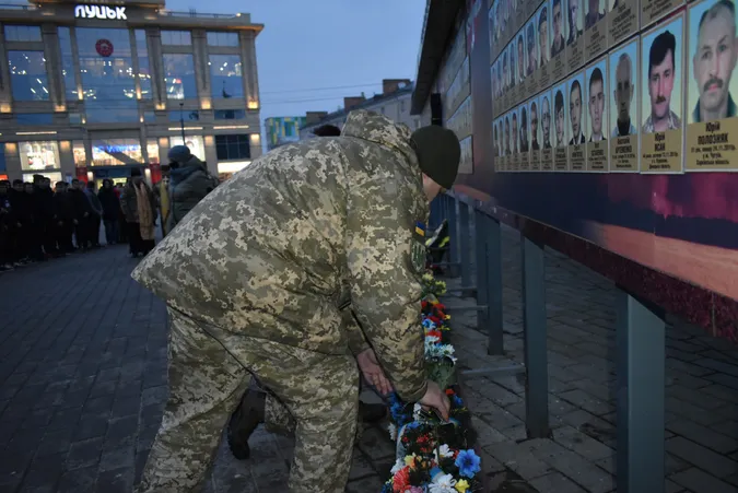 У Луцьку вшанували пам’ять військових, які загинули в зоні АТО/ООС