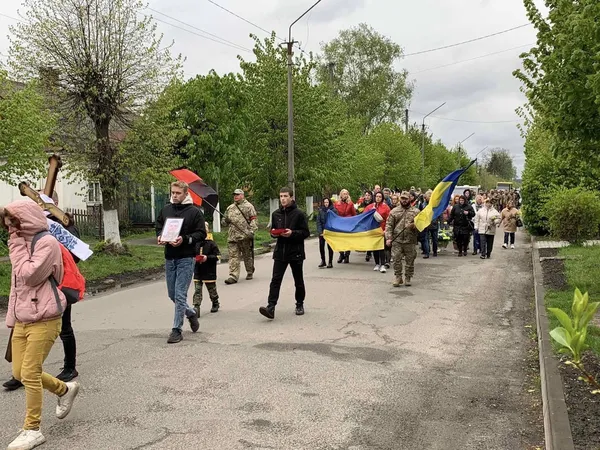 Загинув на Луганщині: в Ківерцях прощались із штаб-сержантом Волинської тероборони Миколою Пащуком (фото)