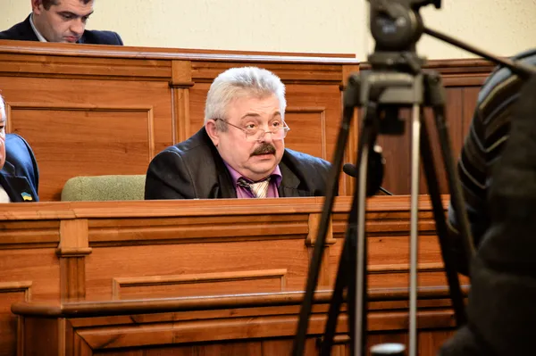 ...Володимир Дибель обурився, що адміністрація не перебачила створення госпітального округу з центром в Любомлі...