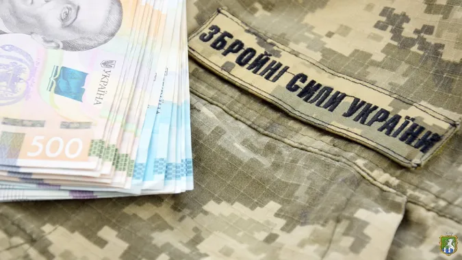 «Краще ви будете піаритися на мавіках, а стрічки перерізати після перемоги», – депутат про бюджет Луцька 2025