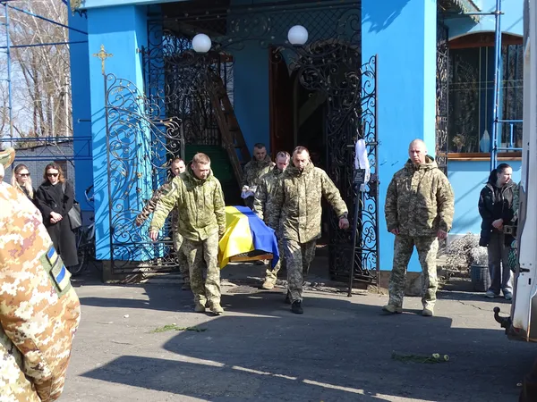 На Волині попрощалися з воїном Василем Кравчуком, який два роки вважався зниклим (фото)
