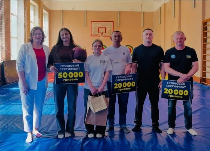 Волинська чемпіонка Європи з вільної боротьби отримала грошову винагороду (фото)