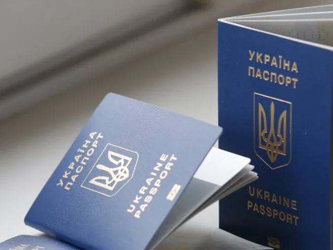 У луцькому ЦНАПі  – аншлаг на біометричні паспорти