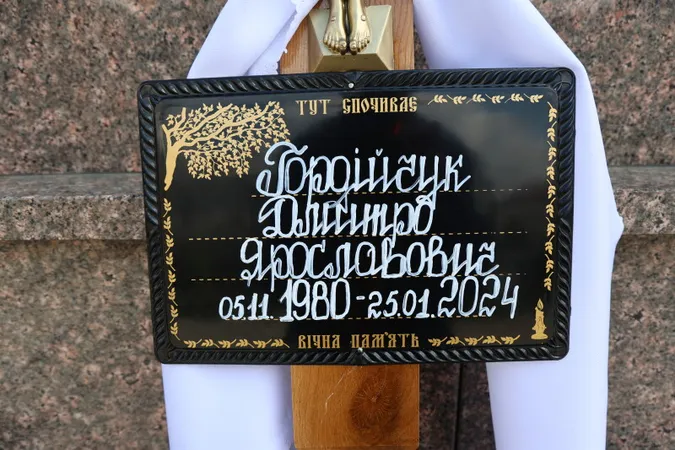 У Луцьку провели в останню дорогу Героя Дмитра Гордійчука (фото)