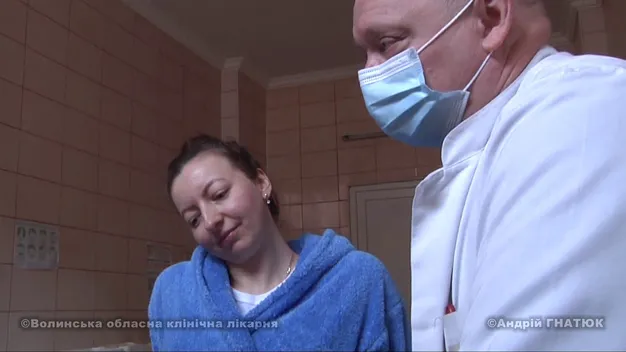 З гірки – на операційний стіл: волинянці одночасно зробили три операції (відео)