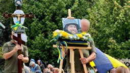 У Нововолинську попрощалися з Героєм Іваном Котюком (фото)