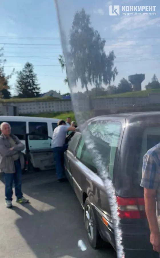 Біля Дубнівського кільця зіткнулися три автівки (фото)