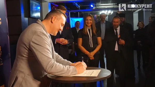 У Луцьку відбувся світський раут з допрем'єрним показом фільму «Чому я живий» (фото)