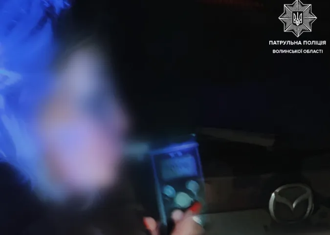 На Волині під час комендантської години зловили п'яну водійку (фото)
