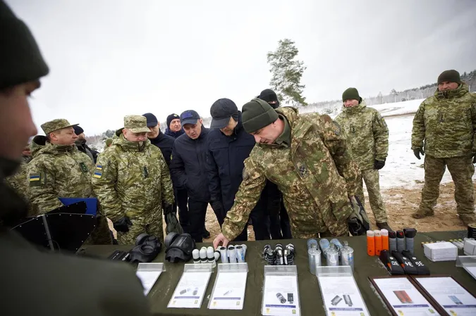 На Волині силовики відпрацьовують два сценарії прориву мігрантів (фото, відео)