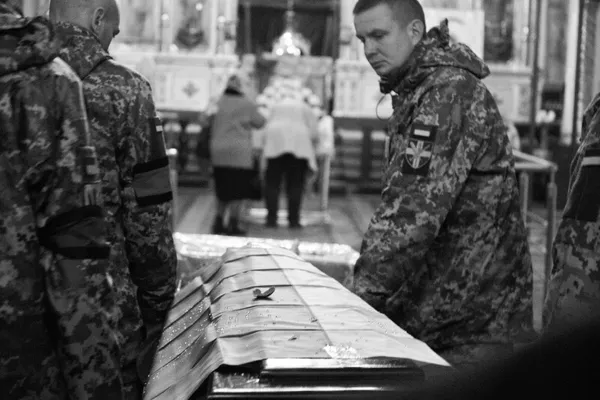 У Луцьку провели в останню дорогу загиблого Героя Юрія Сапожника (фото)