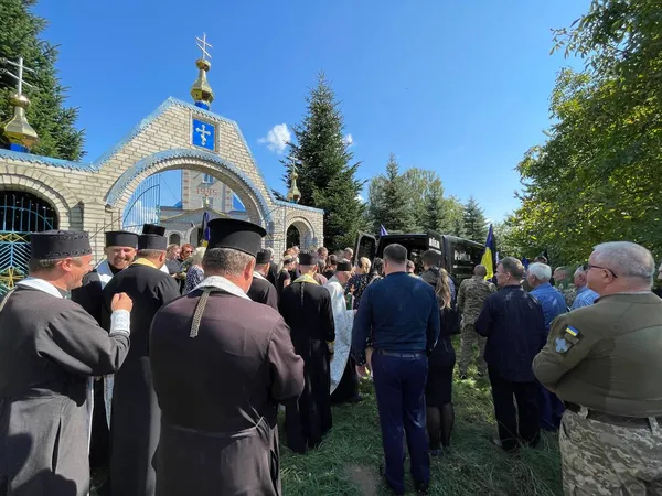 На Волині попрощалися з Героєм Миколою Харієм (фото)