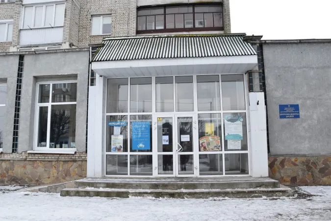 Ігри, кінозал, виставки: дитячу бібліотеку в Луцьку чекають зміни (фото)