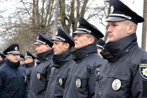 У Луцьку прийняли присягу майже півсотні нових патрульних (фото)