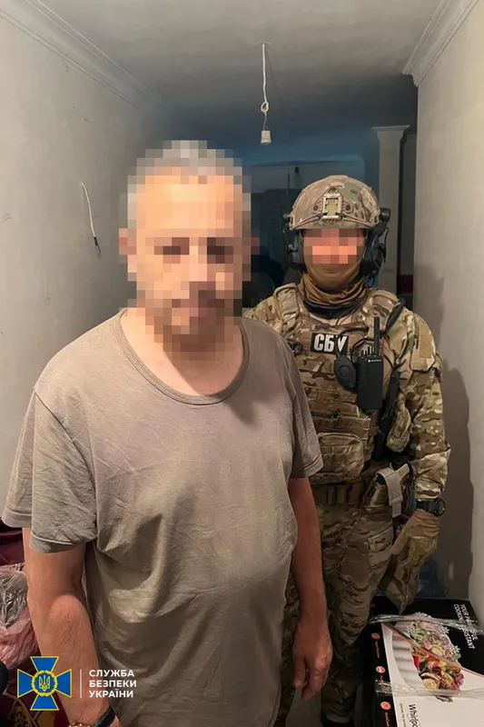 СБУ затримала екскерівника розвідки УБОЗ, який працював на ворога (фото, відео)