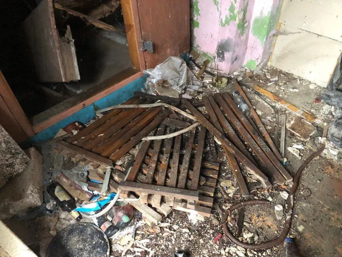 Поліція взялася за руйнування в Лаврі після виїзду УПЦ «МП» (фото, відео)