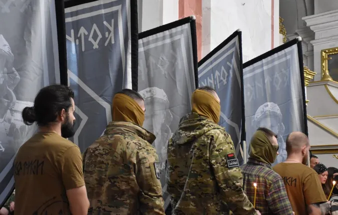 Навіки додому: Луцьк попрощався з трьома захисниками України Геннадієм Кравчуком, Максимом Возняком, Владиславом Гіндою