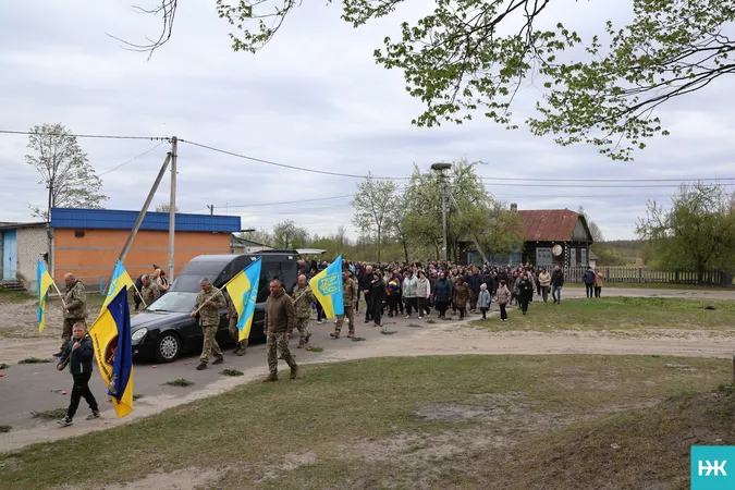 На Волині провели в останню дорогу Героя Володимира Ридчука (фото)