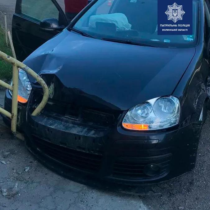 Рятувався від іншого авто: деталі ДТП на Соборності в Луцьку  (фото)