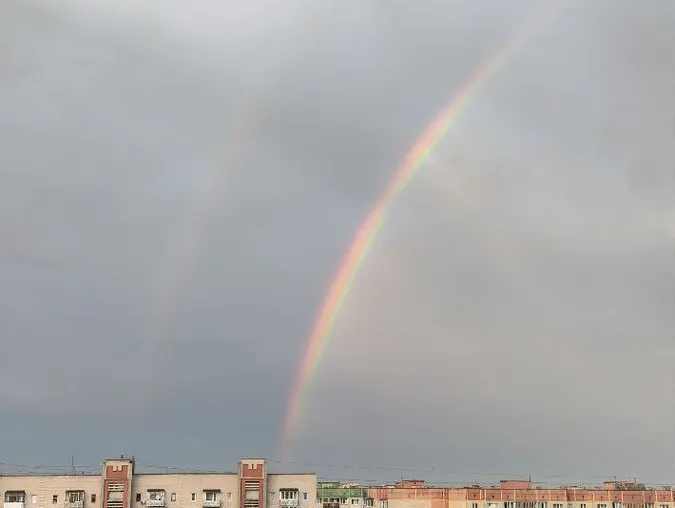 У небі над Луцьком «спіймали» подвійну веселку (фото)