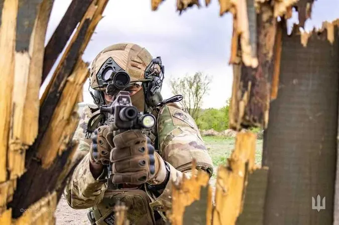 Близько 460 260 окупантів, 7241 танк, 11765 артсистем: втрати ворога на 23 квітня