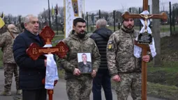 Назавжди 41: на Волині попрощалися з воїном Володимиром Солтисом (фото)