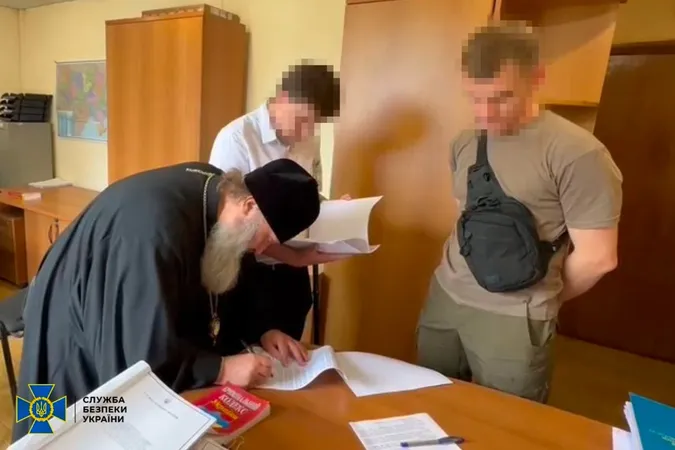 Наміснику Лаври «Паші Мерседесу» загрожує 8 років тюрми (фото)