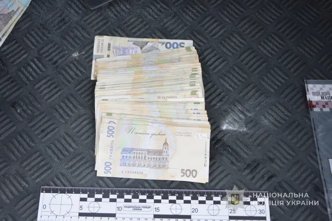 На Волині зловмисник пограбував пенсіонерку на 12 тисяч гривень
