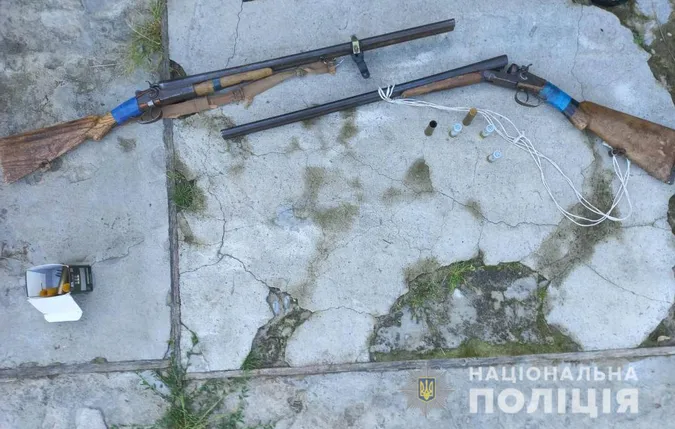 Рушниці, набої, вибухівка: у волинських селах проводять обшуки (фото)
