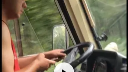 На Волині водій маршрутки "залип" у телефоні (відео)