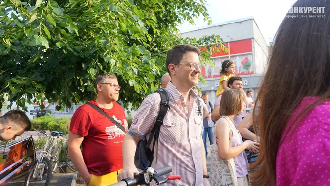 Прийшли сотні людей: у Луцьку виступив запальний гурт Оt Vinta (фото, відео)